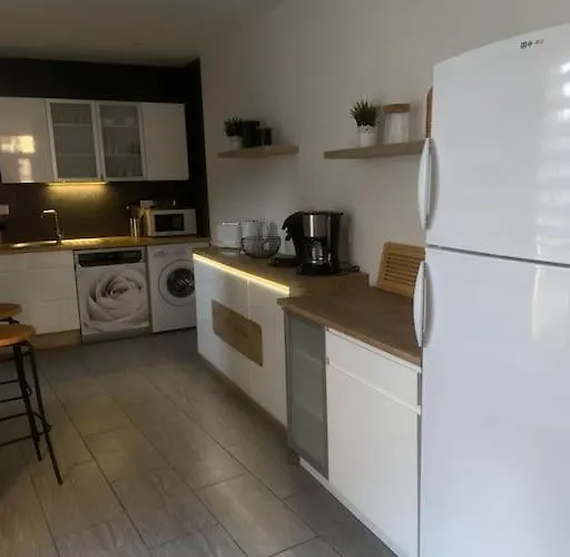 Comme Chez Soi Les Cheris Ducey-Les Cheris